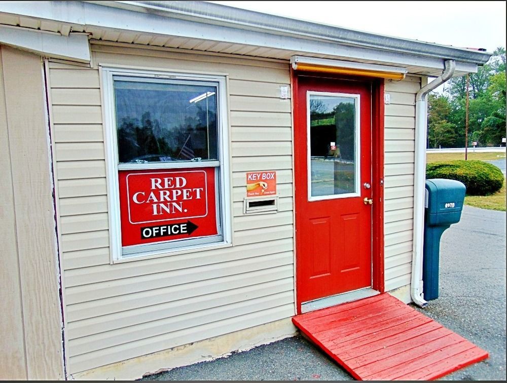 Red Carpet Inn Duncannon New Buffalo エクステリア 写真
